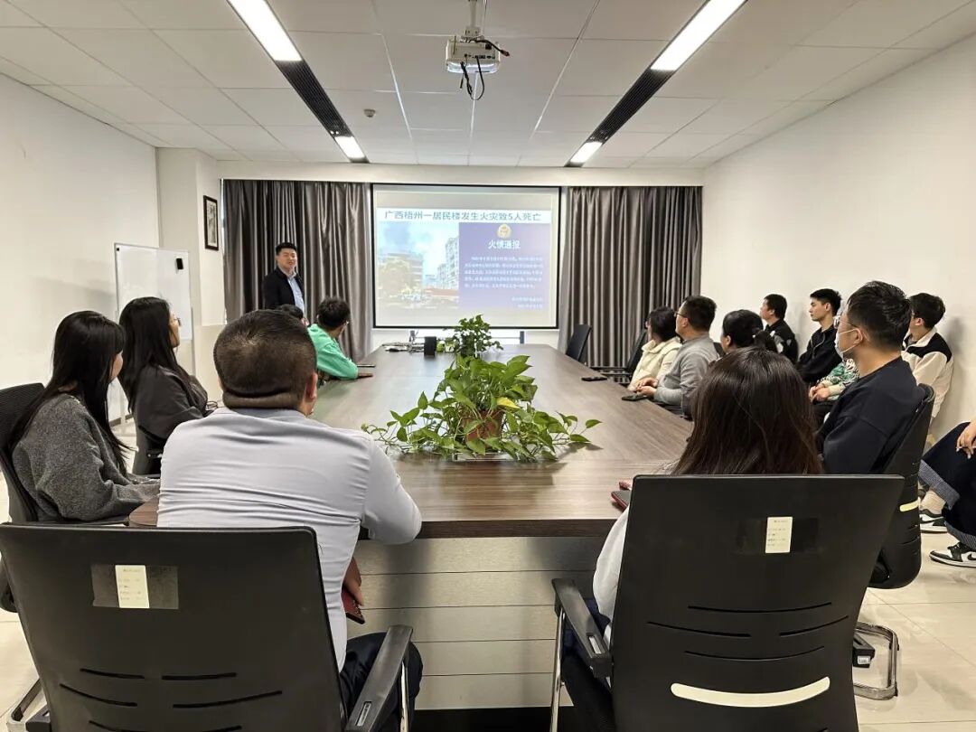 5.jpg 瑶安集团开展“消防安全月”系列活动,全面筑牢企业安全“防火墙”