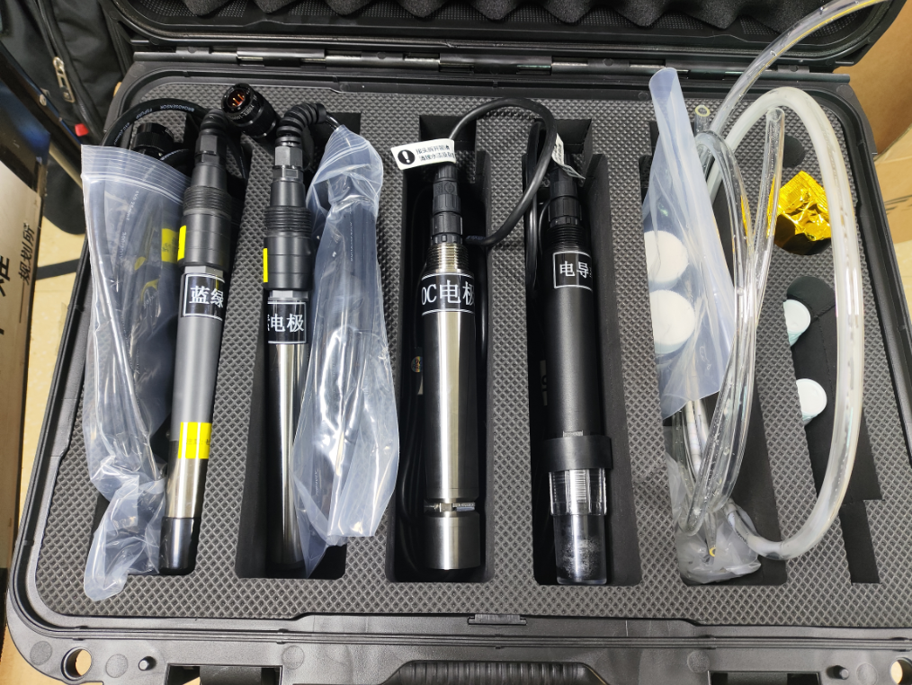 聚焦水環(huán)境研究！TE-800pro上門(mén)培訓(xùn)，電導(dǎo)率/TOC等參數(shù)輕松掌握