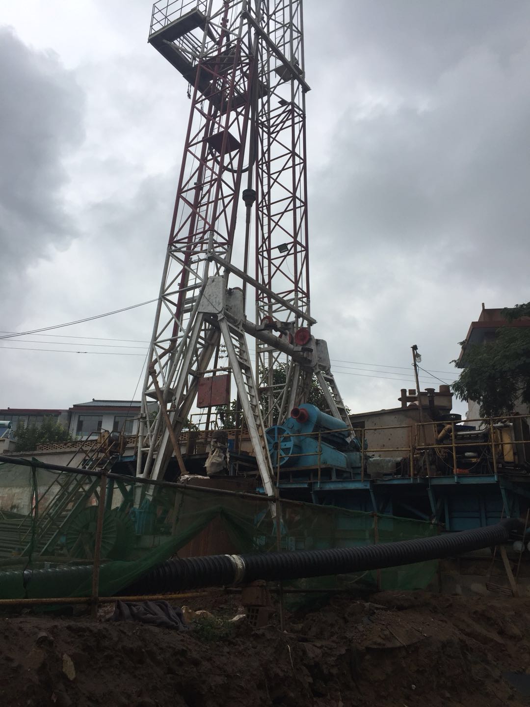 64.jpg 温泉洗浴打一口井多少钱